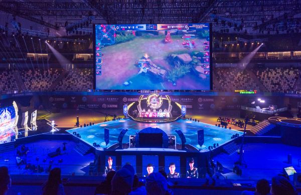 冰雪产业必 冰雪产业必