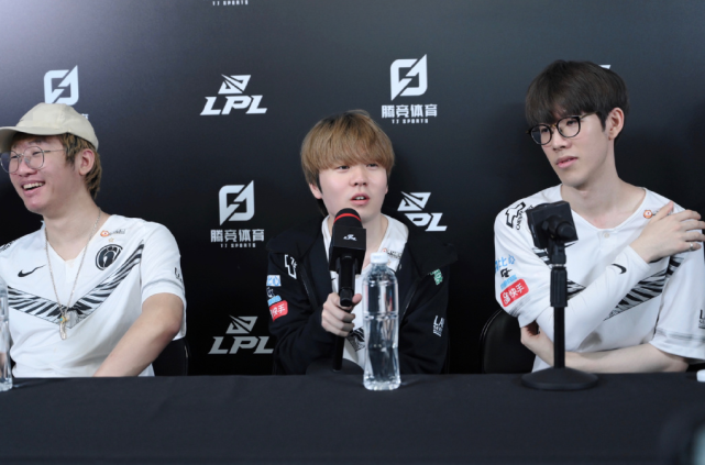 具创造性 具创造性