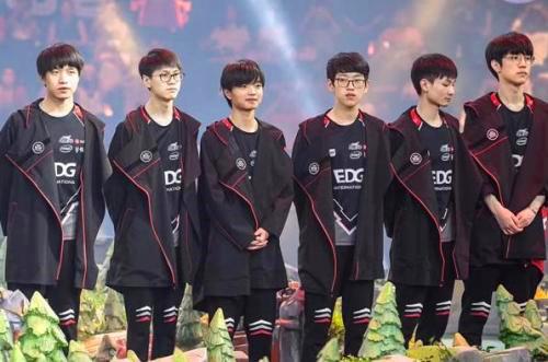 阿莫林中场 阿莫林中场