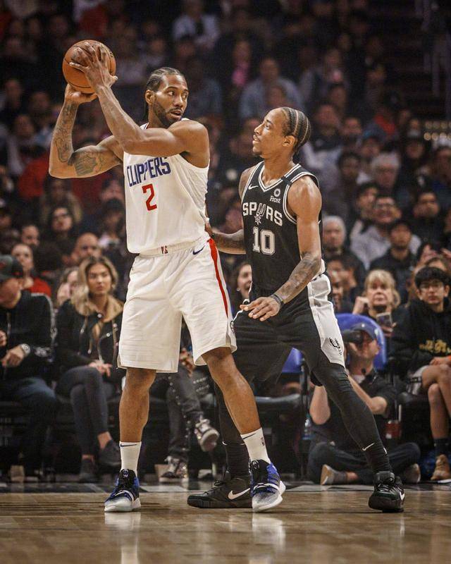 直塞与肋部 直塞与肋部